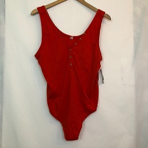 NEW BP NORDSTROM Plus Size Henley Tank Bodysuit Red Ribbed Sleeveless Cotton 1X - Picture 2 of 10